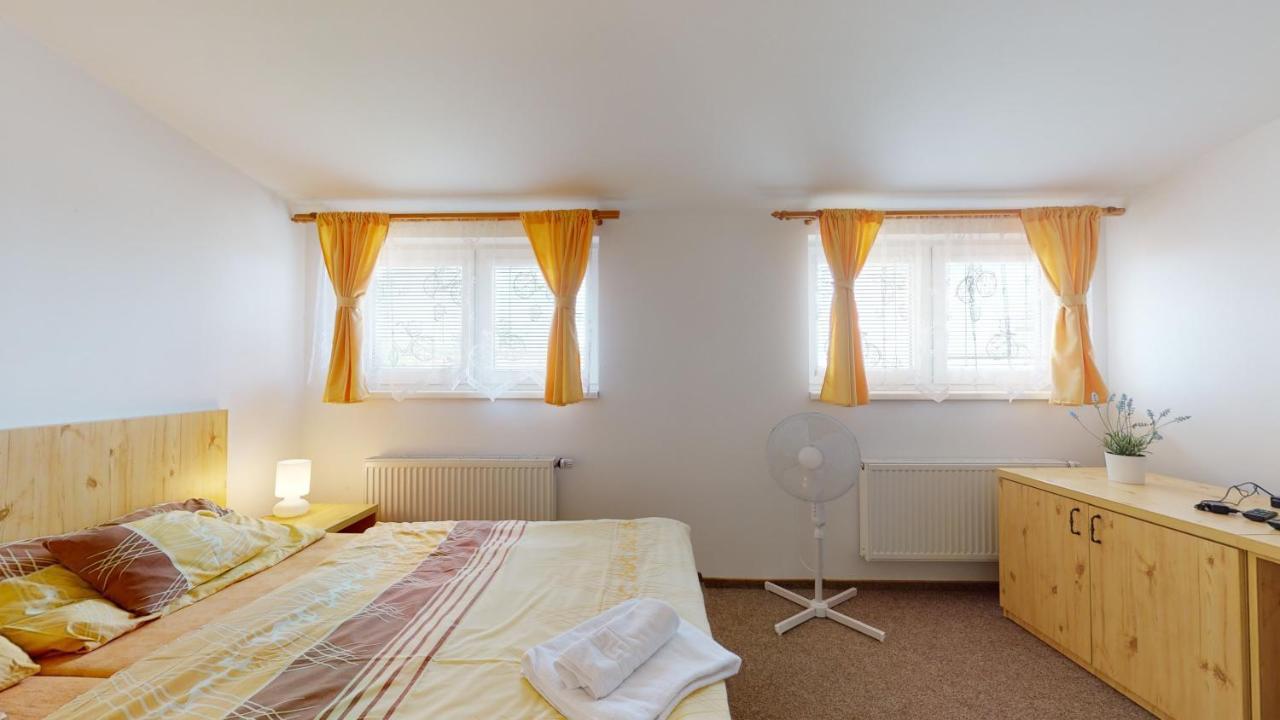 Penzion Pod Kolem Sosuvka Bagian luar foto